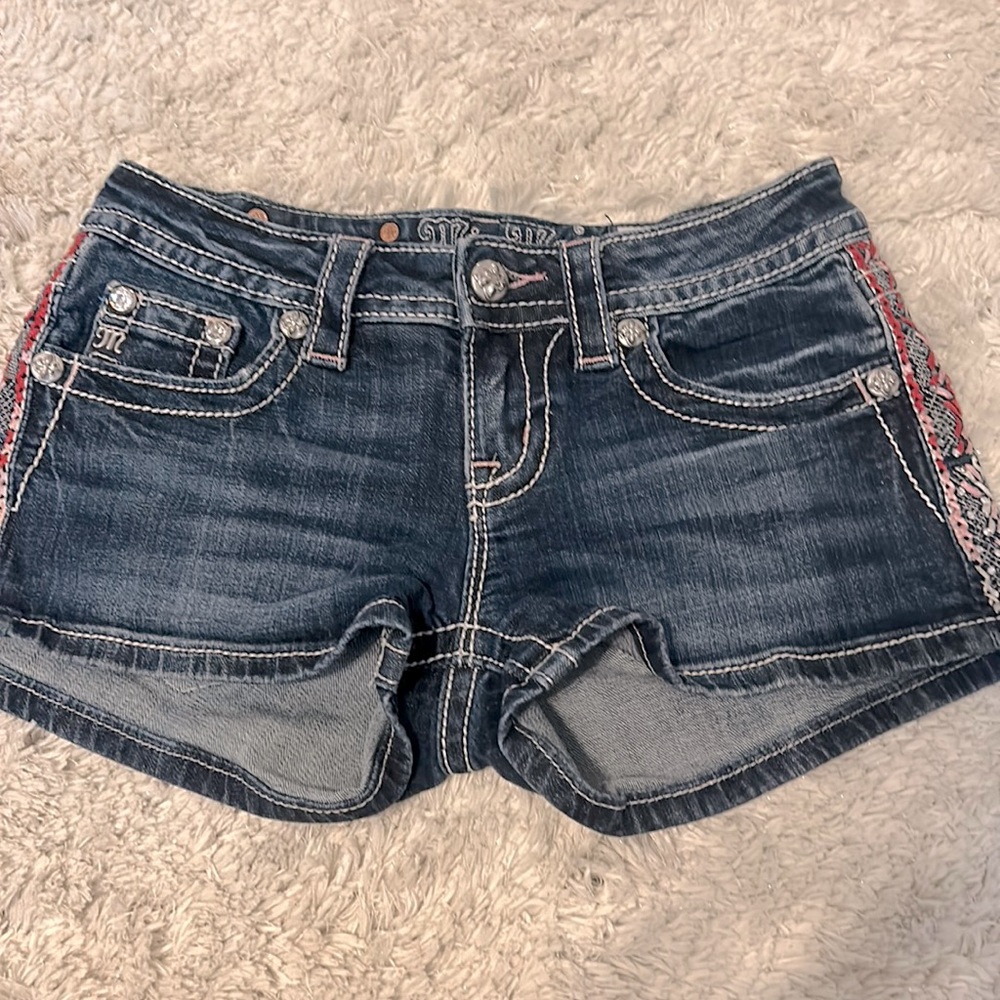 Woman’s Miss Me jean shorts!